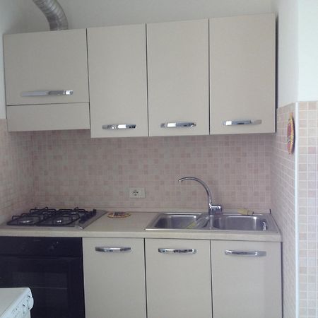 Residence Villa Carmen Fronte Mare A 50 Mt П'єтра-Лігуре Екстер'єр фото