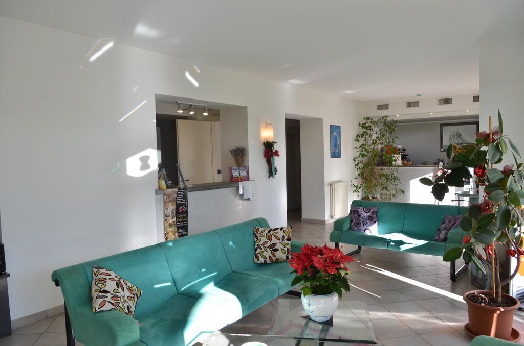 Residence Villa Carmen Fronte Mare A 50 Mt П'єтра-Лігуре Екстер'єр фото